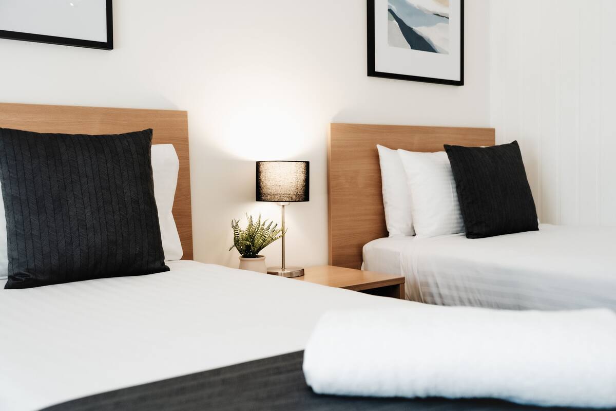 premium bedding, pillow-top beds, minibar, laptop workspace