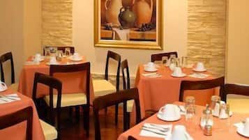 Daily buffet breakfast for a fee