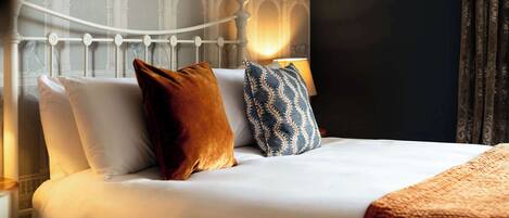 Habitación Deluxe | Escritorio, wifi gratis y ropa de cama