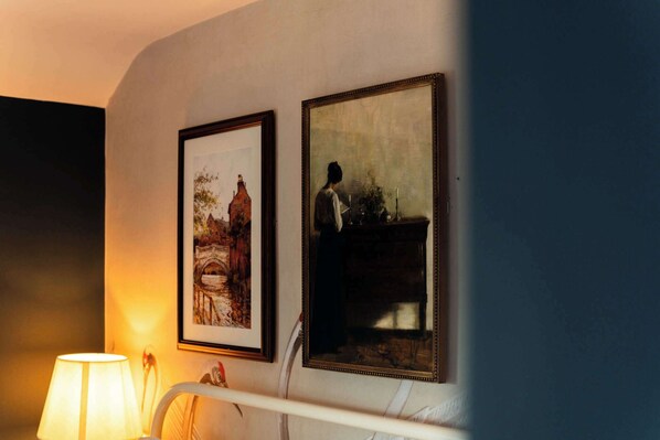 Classic Room, 1 Double Bed | Desk, free WiFi, bed sheets