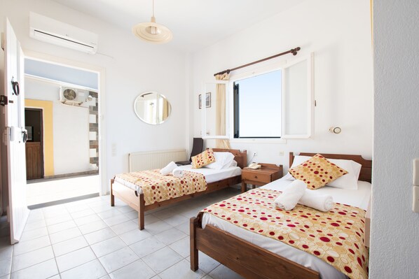 Double Studio | Premium bedding, pillow-top beds, in-room safe, desk