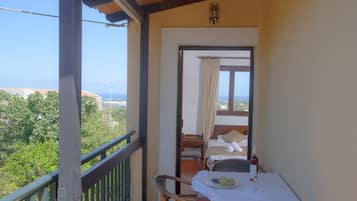 Quadruple Studio Sea View | 阳台景观
