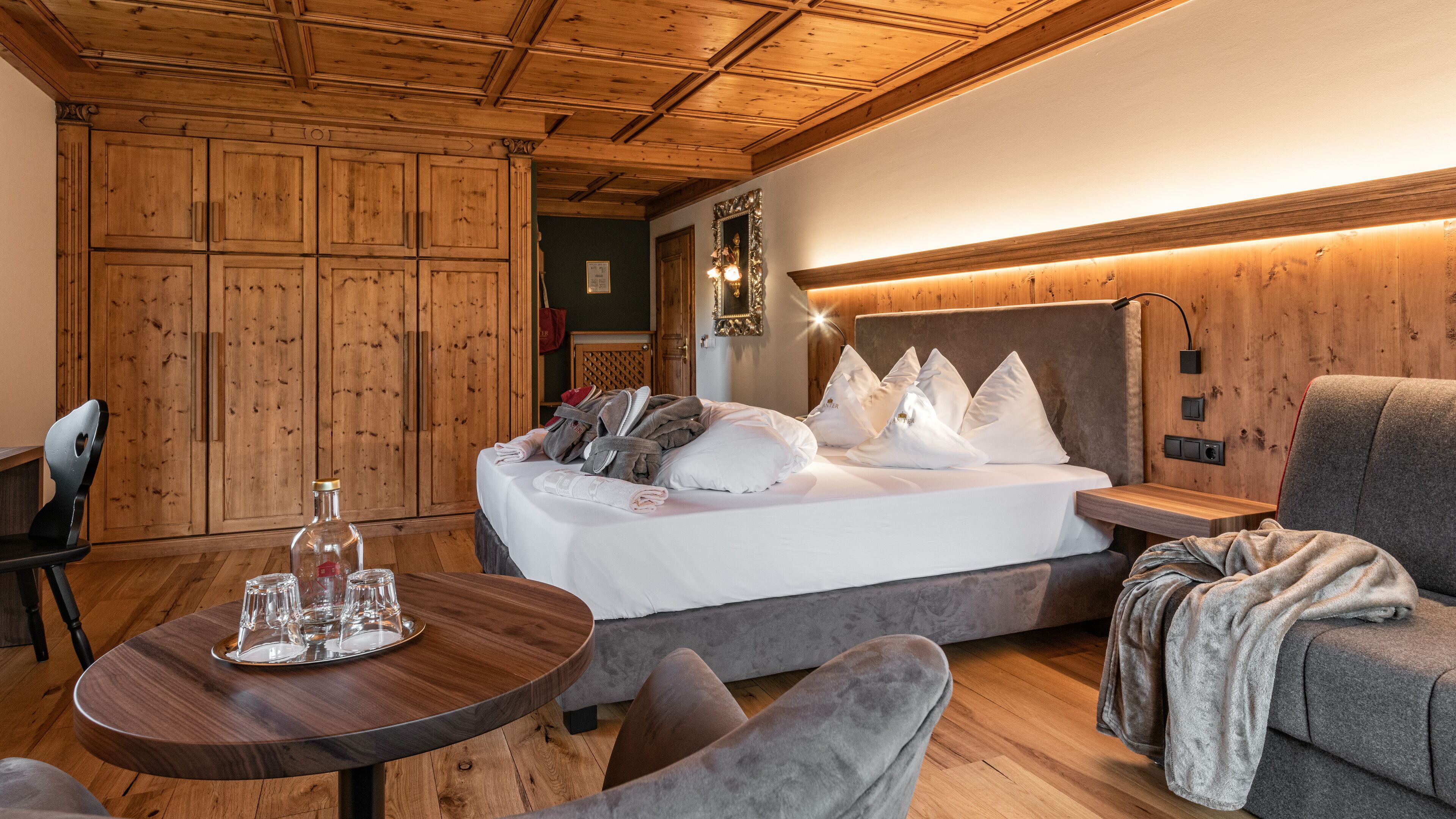 camera superior or twin room (landro) | 1 bedroom, in-room safe, desk, soundproofing