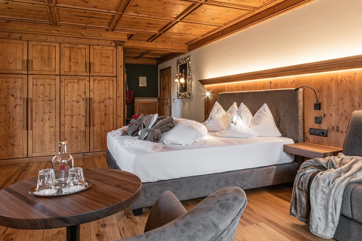 camera superior or twin room (landro) | 1 bedroom, in-room safe, desk, soundproofing