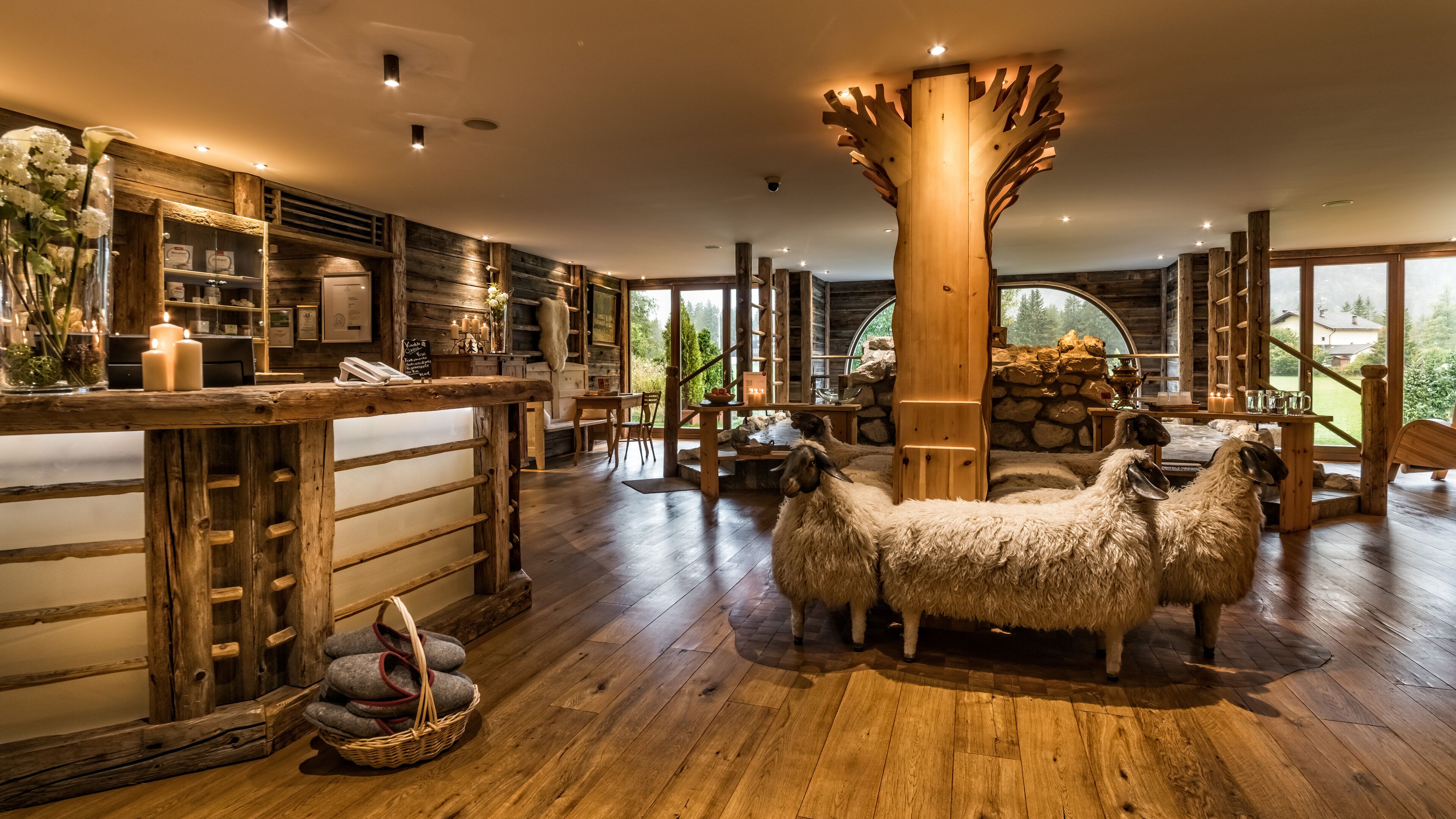 couples treatment room(s), sauna, hot tub, steam room, body treatments