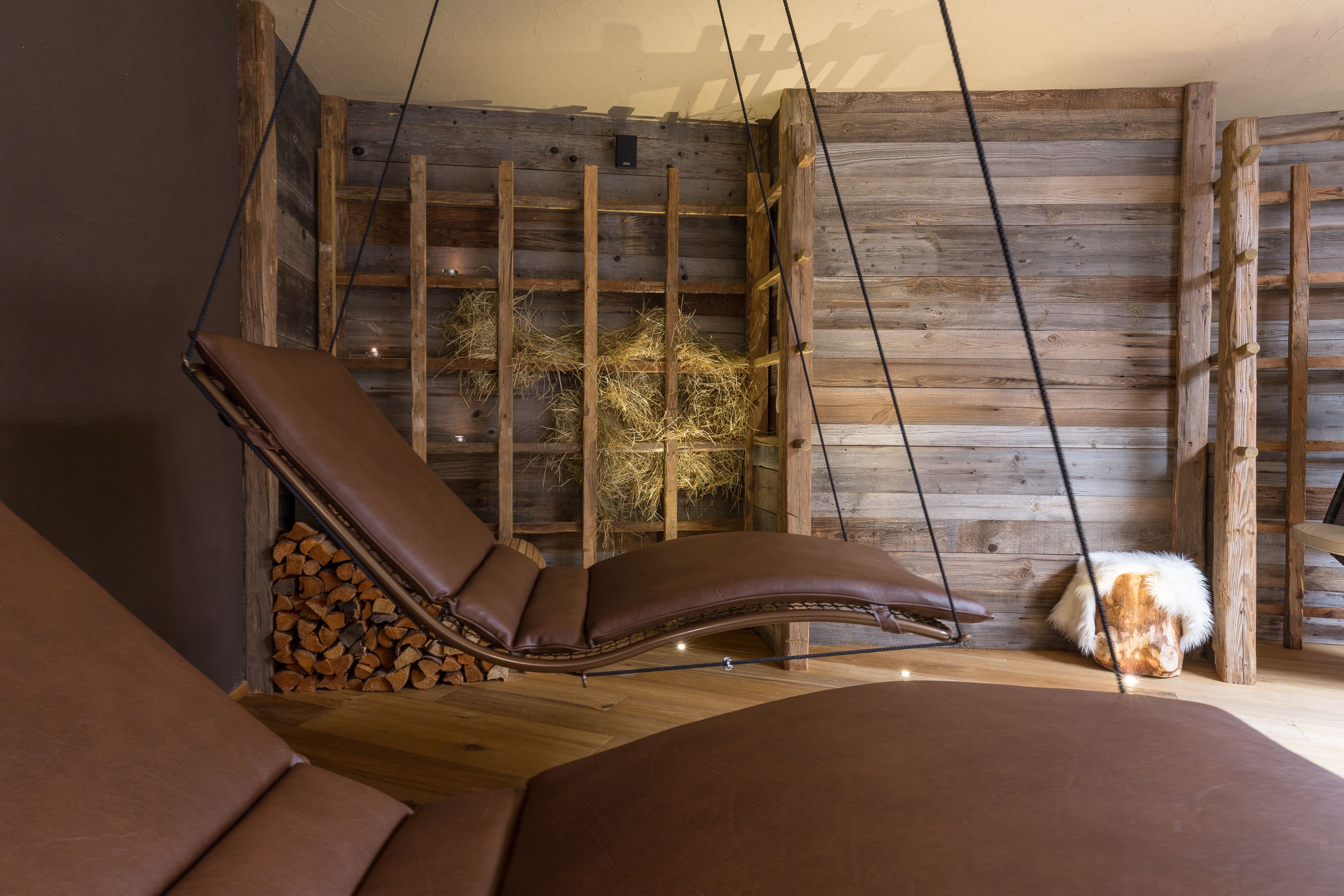 couples treatment room(s), sauna, hot tub, steam room, body treatments