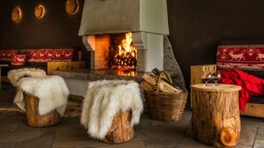 Couples treatment rooms, sauna, hot tub, steam room, body treatments - Romantik Hotel Santer (Dobbiaco)