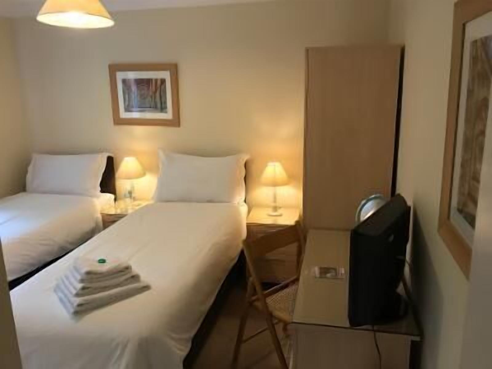 Zweibettzimmer, mit Bad | 1 Schlafzimmer