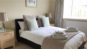 Double Room, Ensuite - 31 Queens Road (Winchester)