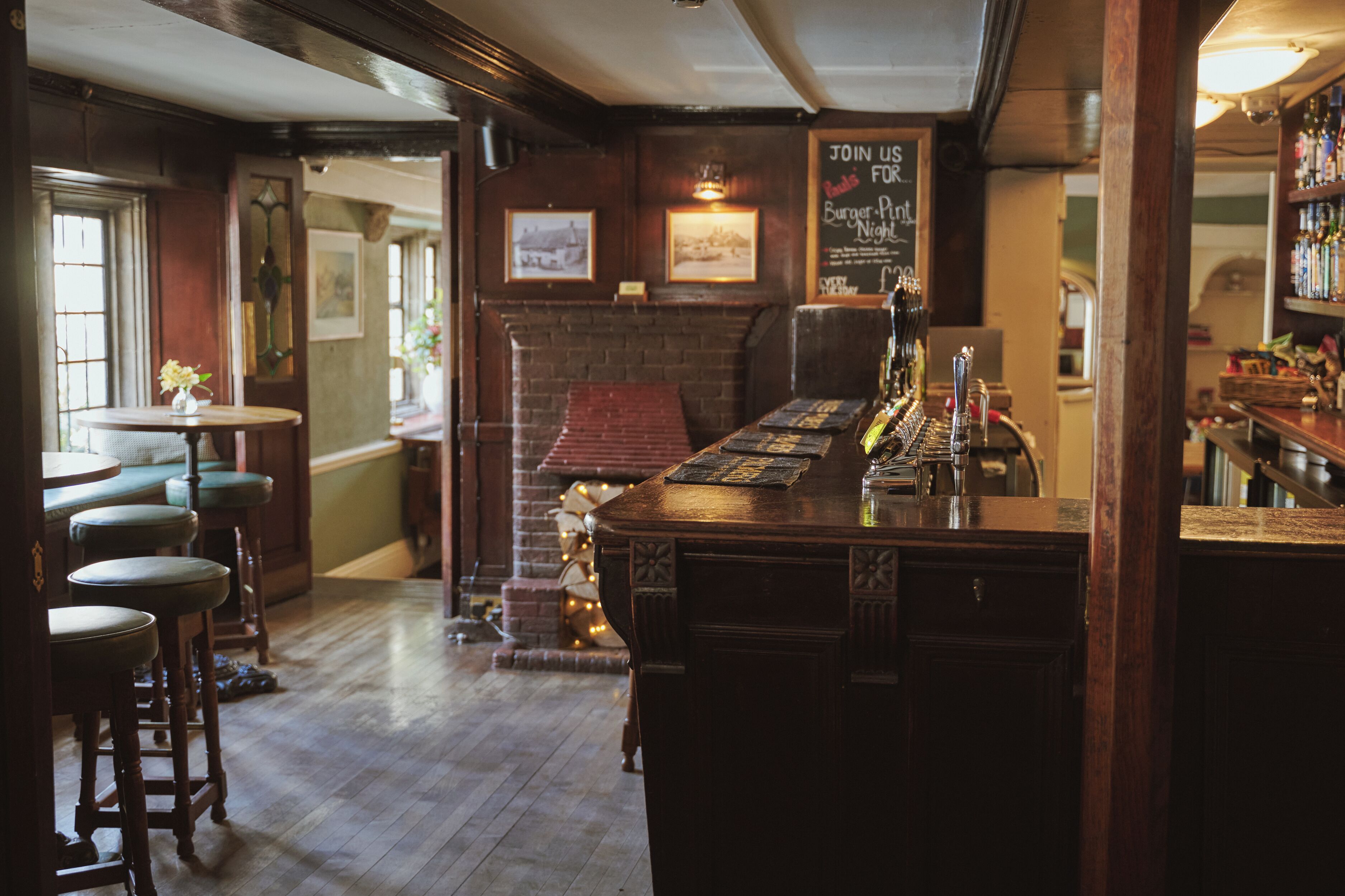 Bar (in der Unterkunft)