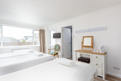 Barrowfield Hotel