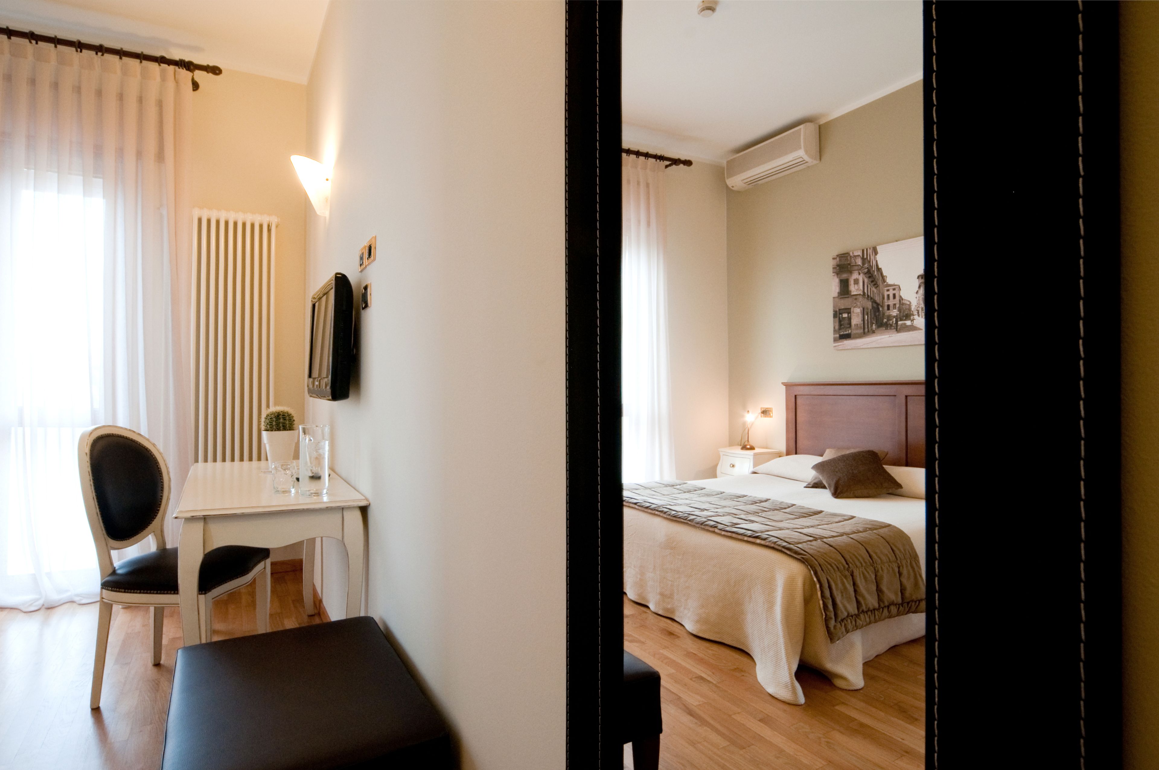 standard room | in-room safe, desk, soundproofing, iron/ironing board