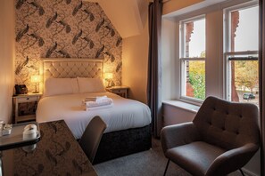 Economy Double Room, 1 Double Bed, Private Bathroom | Laptop workspace, iron/ironing board, free WiFi, bed sheets - Sefton Park Hotel (Liverpool)