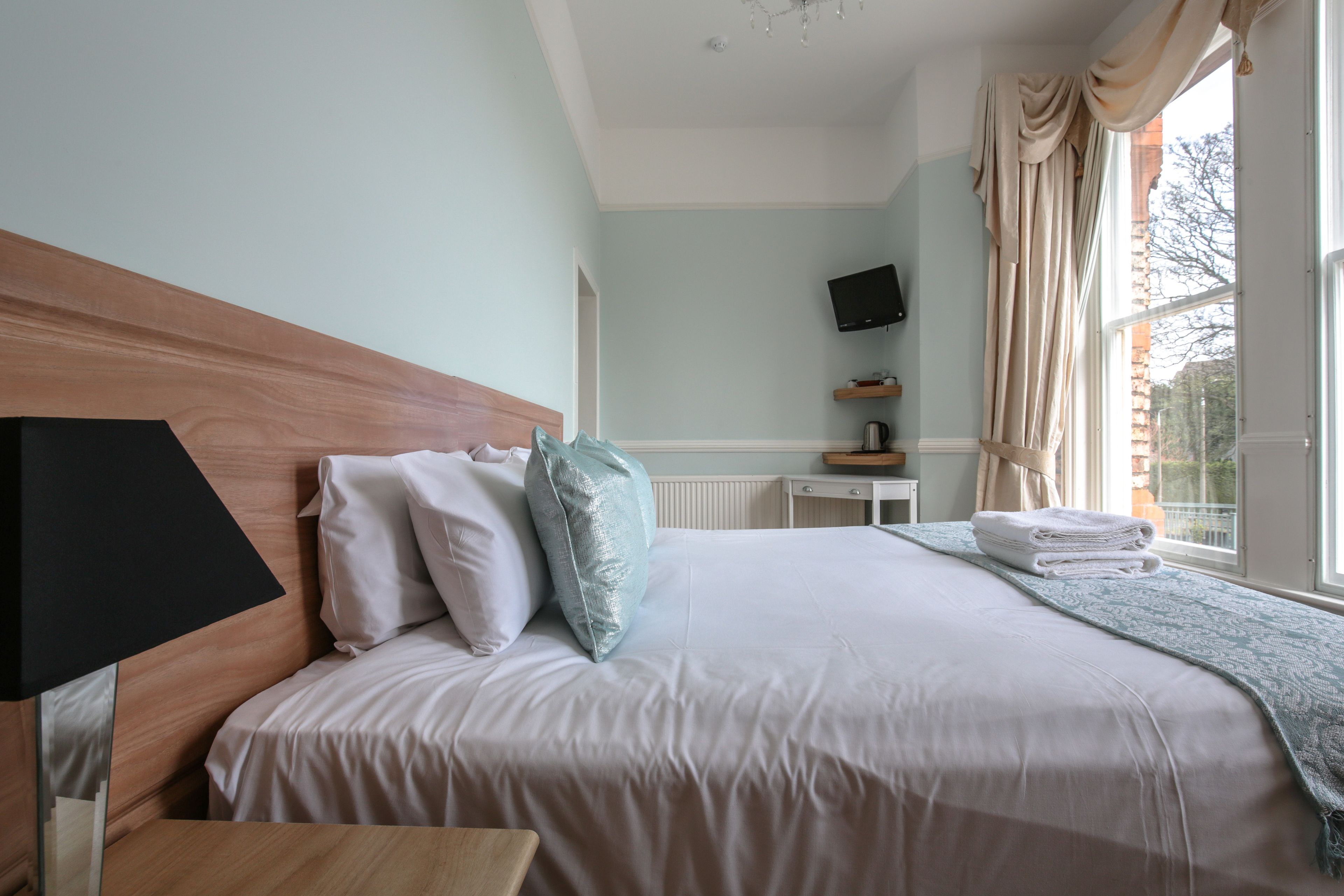 standard room, 1 double bed | 1 bedroom, laptop workspace, iron/ironing board, free wifi