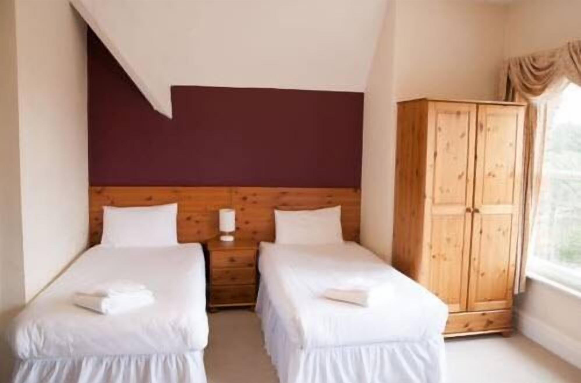 1 bedroom, laptop workspace, iron/ironing board, free wifi