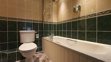 Amenidades de baño gratuitas, secadora de cabello, toallas, jabón