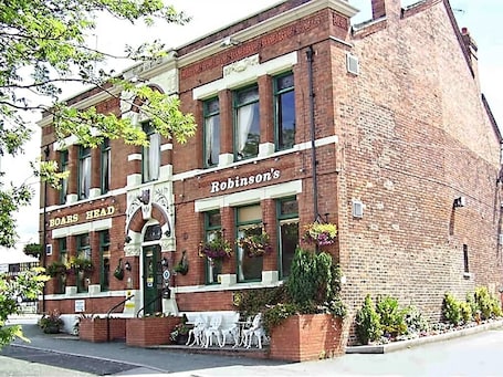 Exterior. Boars Head Hotel