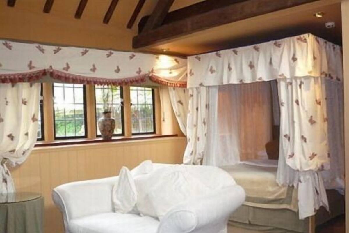 Chambre Double Premium, salle de bains attenante (Pool Room)