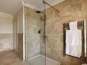 Superior Double Room, Ensuite, Sea View | Bathroom - Church House (Weston-super-Mare)