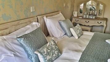Double Room, Ensuite (Country) | Free WiFi