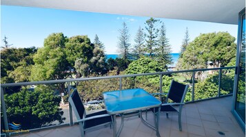 公寓, 1 间卧室, 海洋景观 | 特色装修、特色家居、办公桌、笔记本电脑工作区