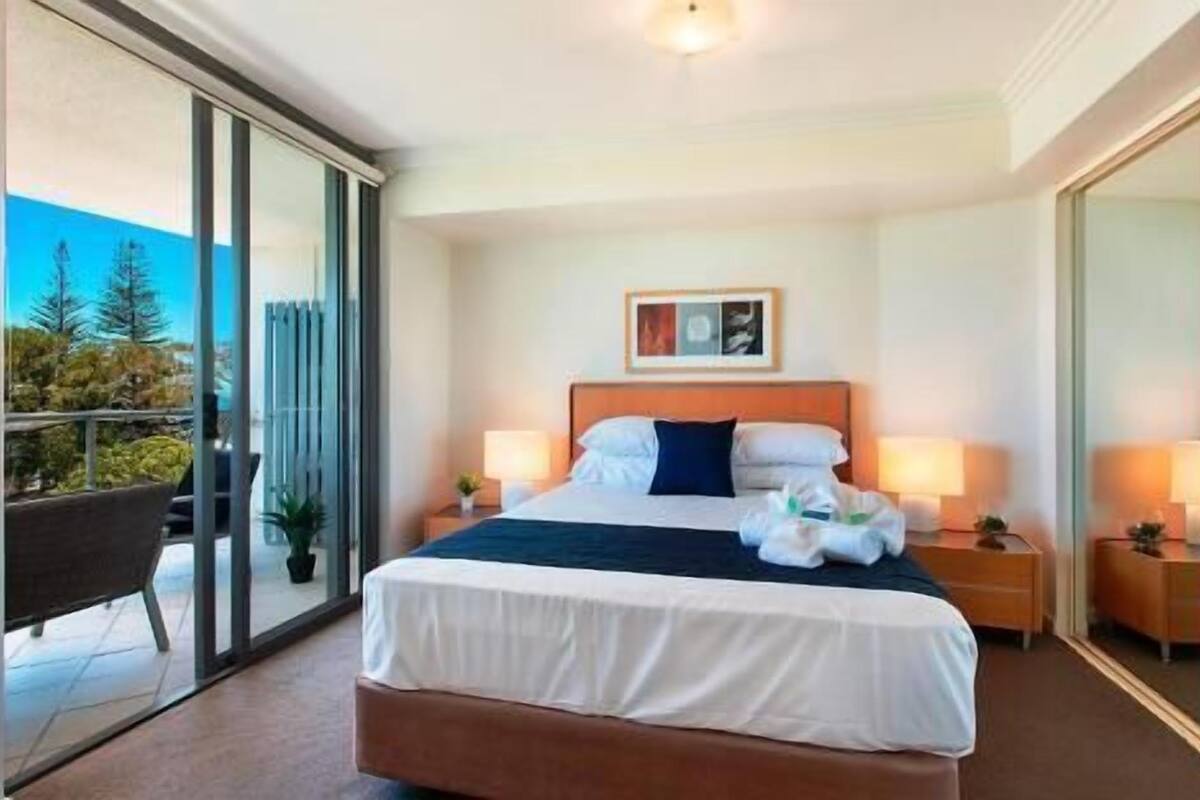 Individually decorated, individually furnished, desk, laptop workspace