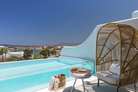 Sea View Junior Suite, Heated Private Infinity Pool with Glass Wall | Private pool