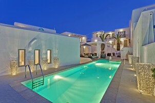 6 outdoor pools, open 8:00 AM to midnight, pool umbrellas, sun loungers