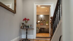 Hallway - The Coquetvale Hotel (Morpeth)