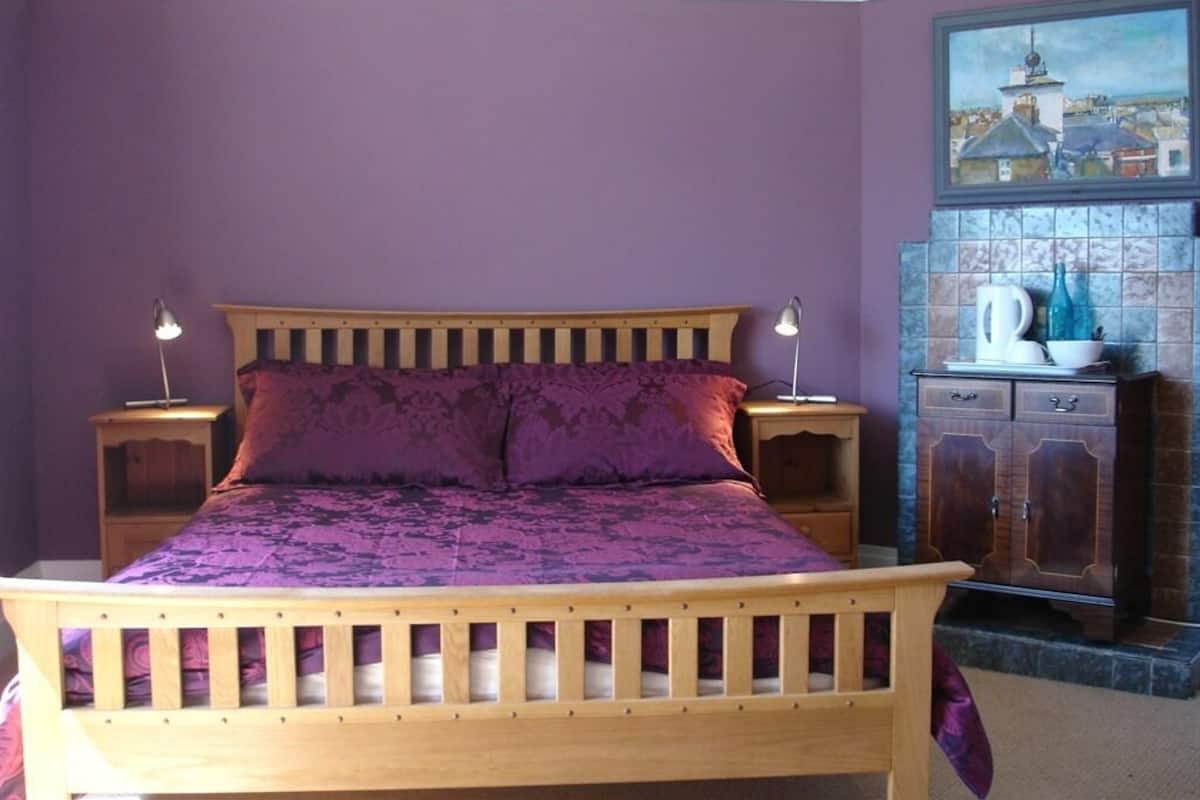 Double Room, Ensuite (Mulberry Room)