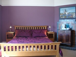 Double Room, Ensuite (Mulberry Room) - Crabble Hill House (Dover)