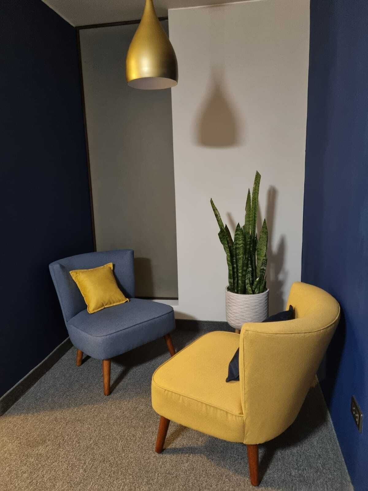 Ropa de cama hipoalergénica, minibar y espacio para trabajar con laptop 