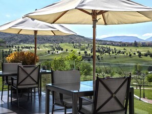 Lunch and dinner served, Spanish cuisine