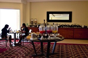 Daily buffet breakfast (USD 30 per person)