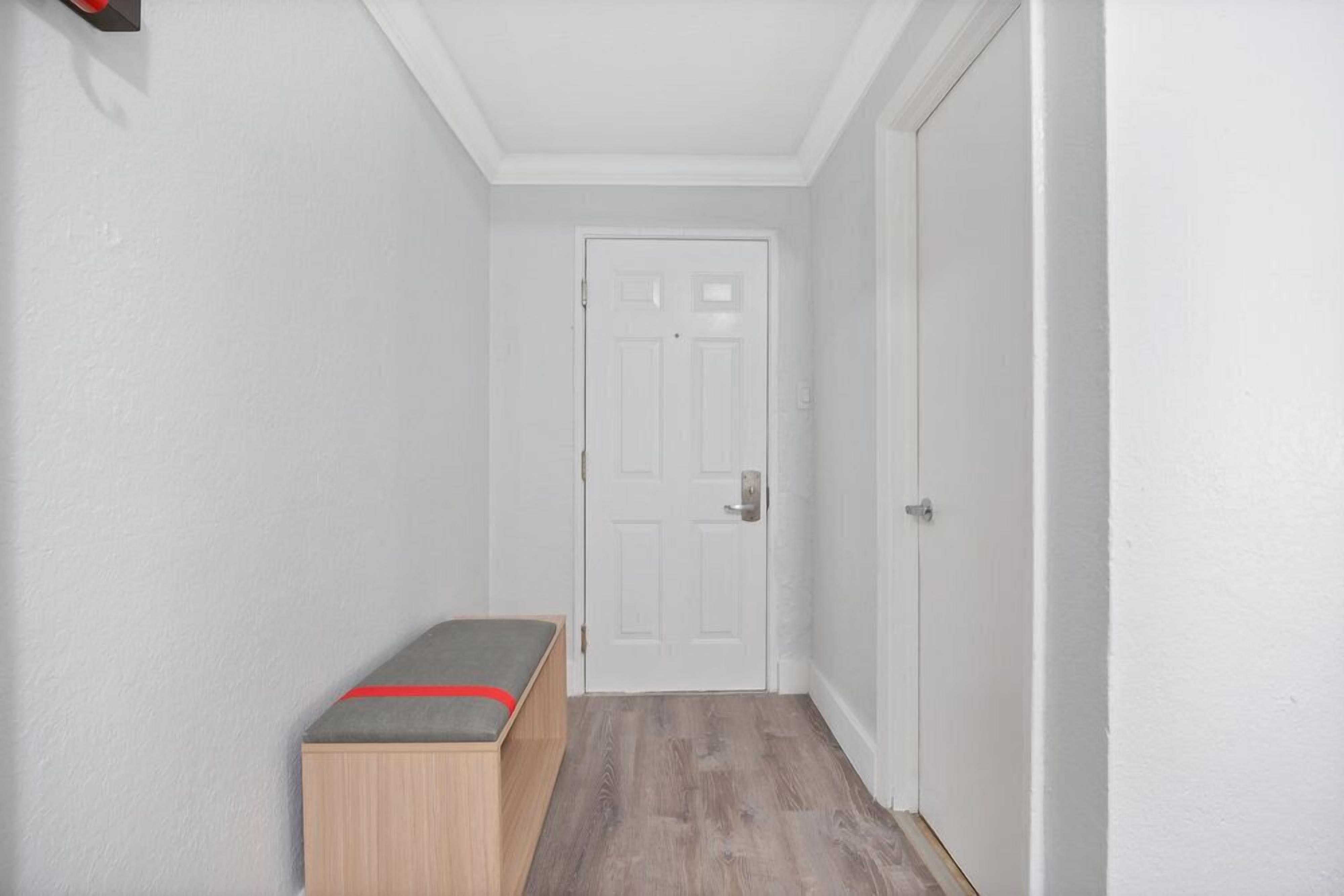 Photo - Garden Hotel Miami International Airport