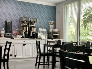 Free daily continental breakfast  - Atrium Hotel, Trademark Collection by Wyndham (Miami Springs)