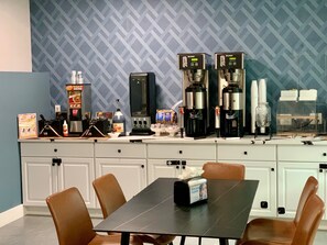 Free daily continental breakfast - Atrium Hotel, Trademark Collection by Wyndham (Miami Springs)