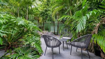 Habitación, 1 cama de matrimonio, no fumadores | Terraza o patio