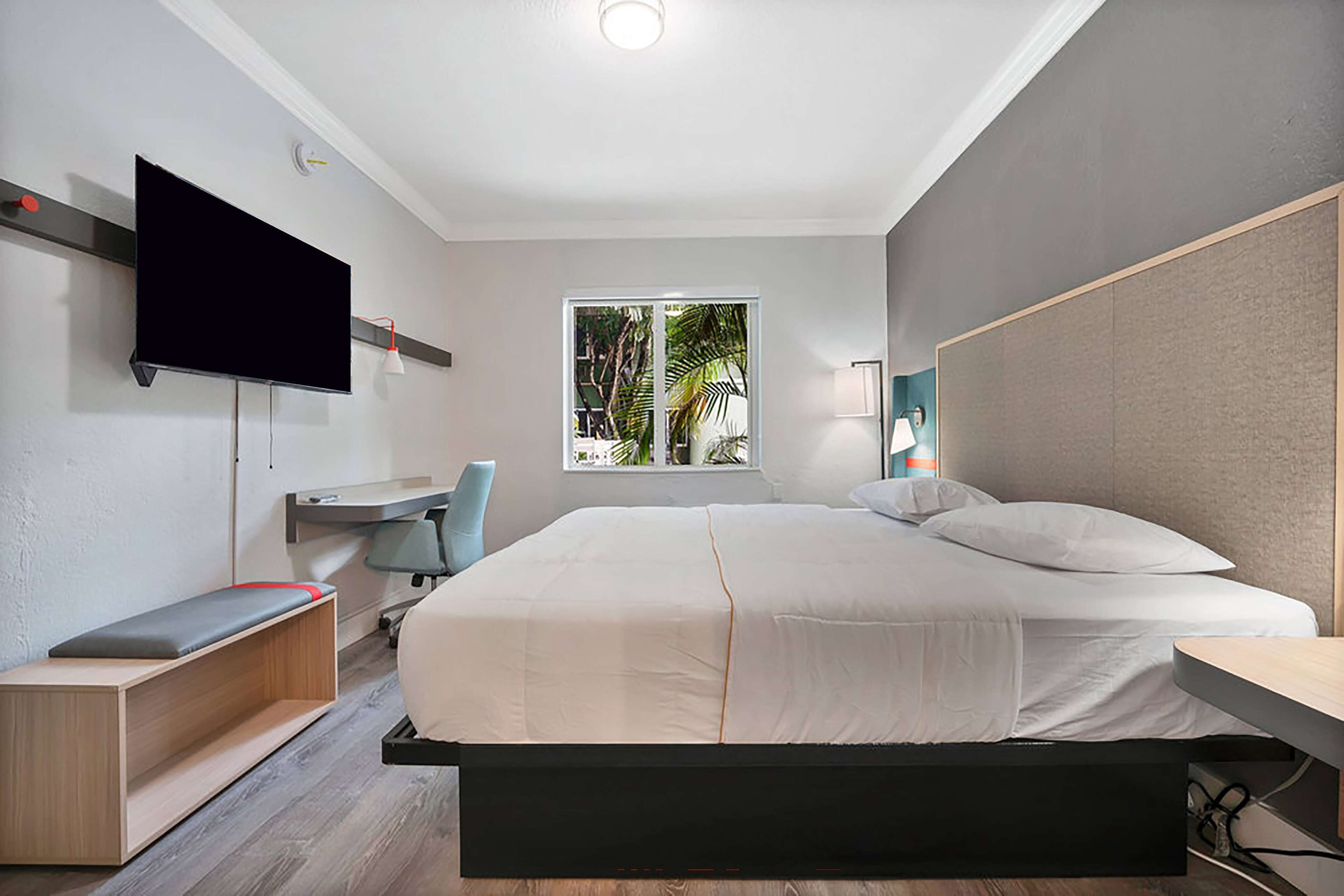 Photo - Garden Hotel Miami International Airport