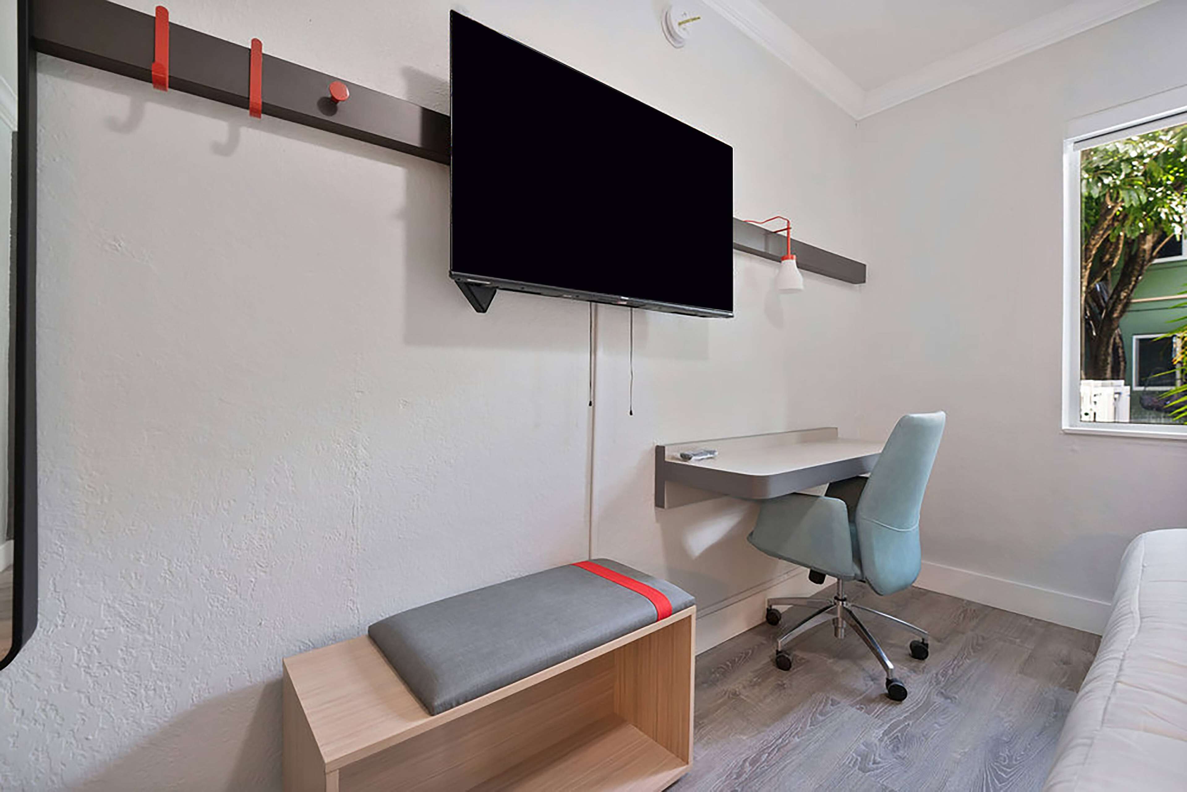 Photo - Garden Hotel Miami International Airport