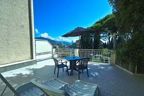 Camera Comfort, terrazzo, vista giardino | شرفة/رواق