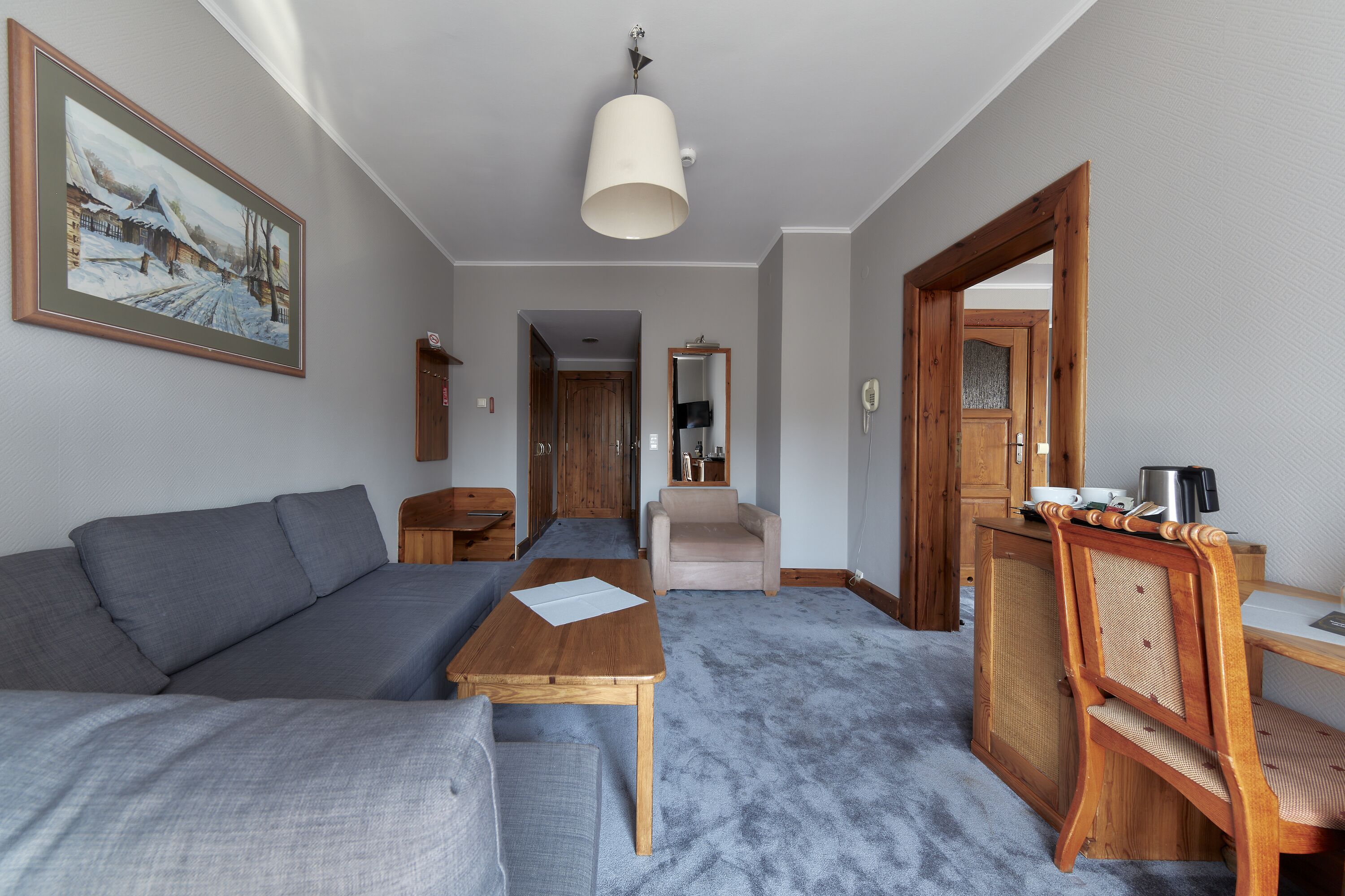 suite, 1 queen bed, balcony | in-room safe, desk, iron/ironing board, free wifi