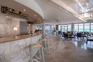 Lobby lounge - Hotel JS Can Picafort (Santa Margalida)