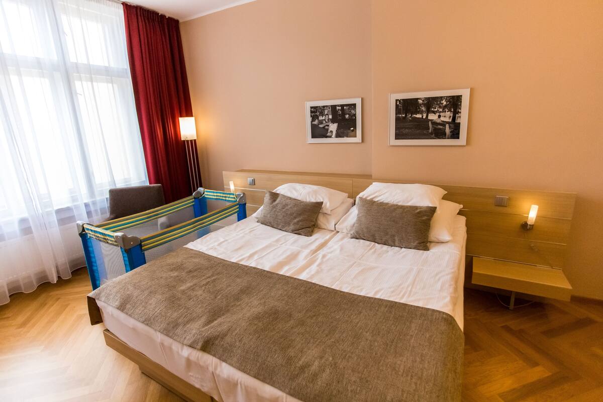 Een minibar, een kluis op de kamer, wifi