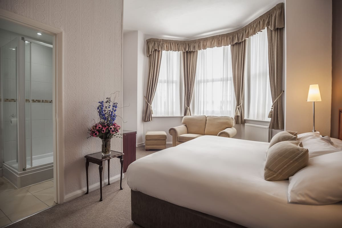 superior double or twin room | 1 bedroom, iron/ironing board, free wifi, bed sheets