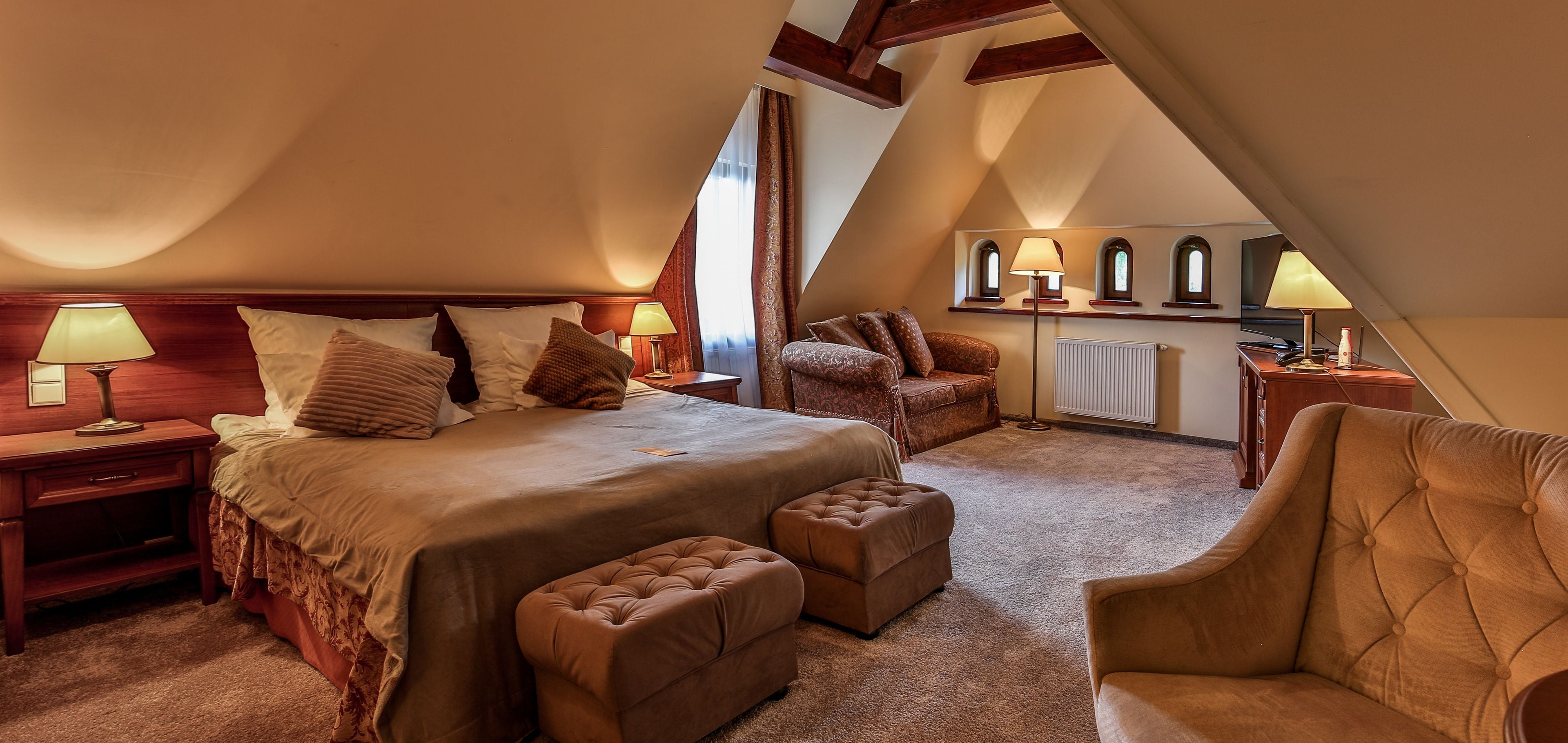 deluxe double room (with extra bed) | hypo-allergenic bedding, minibar, in-room safe, iron/ironing board