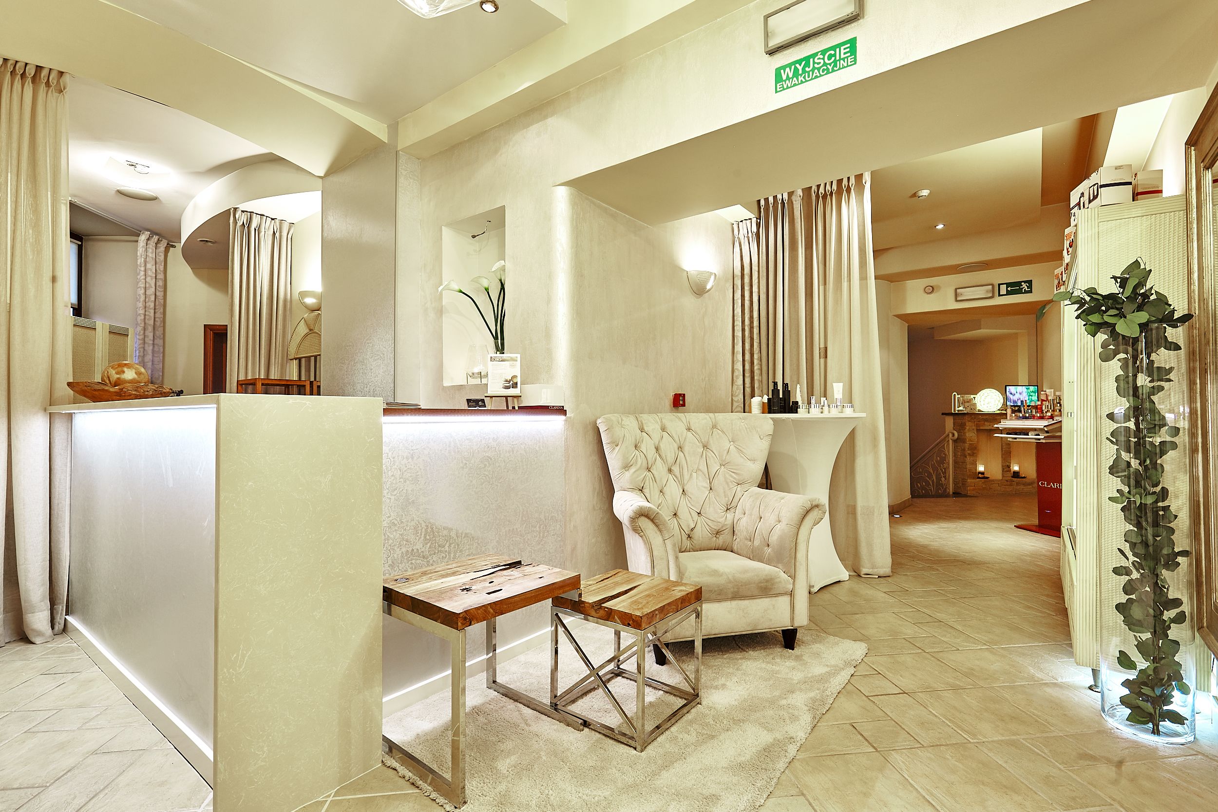 couples treatment room(s), sauna, turkish bath/hammam, body treatments