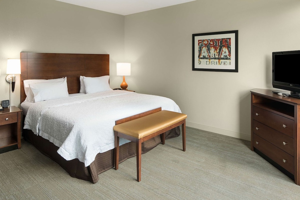 In-room safe, desk, laptop workspace, blackout drapes