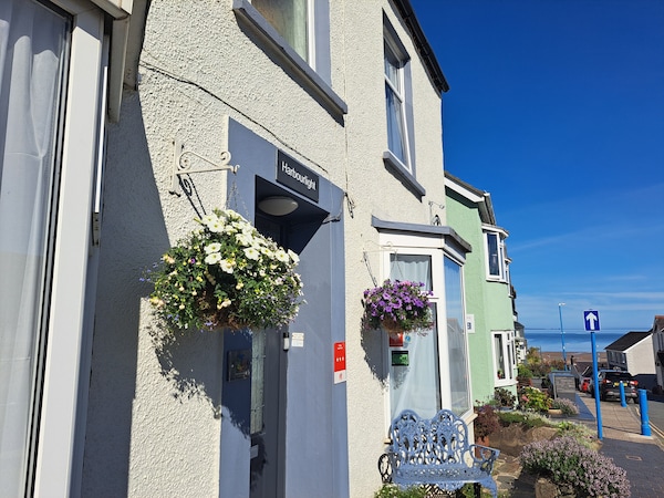 Harbourlight Guest House - Tenby