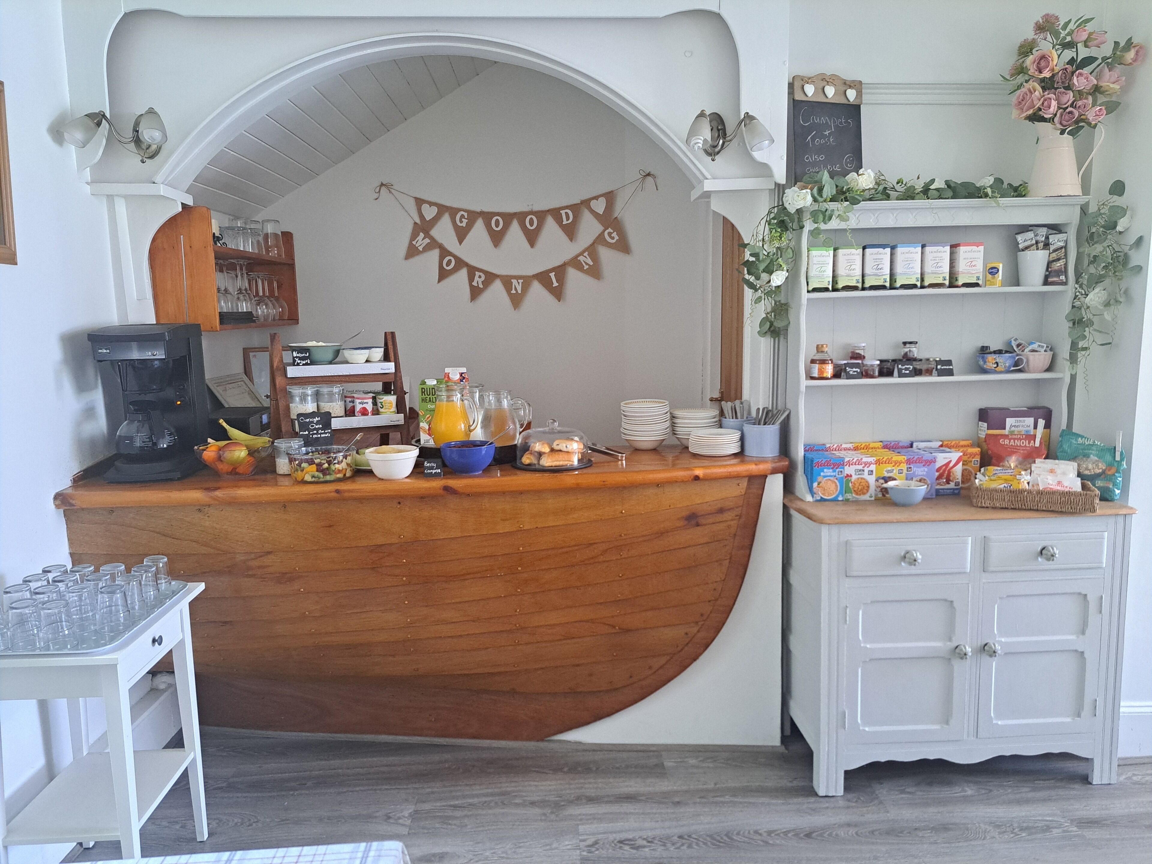 Free daily continental breakfast 